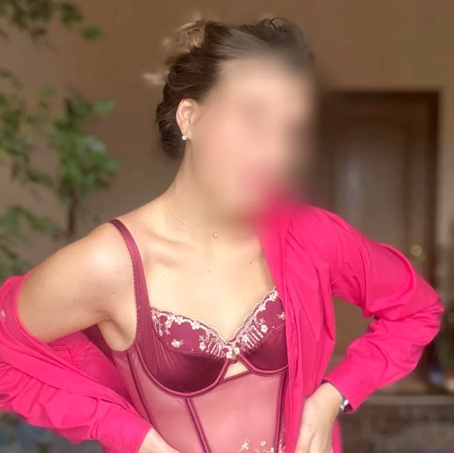Klara, 24