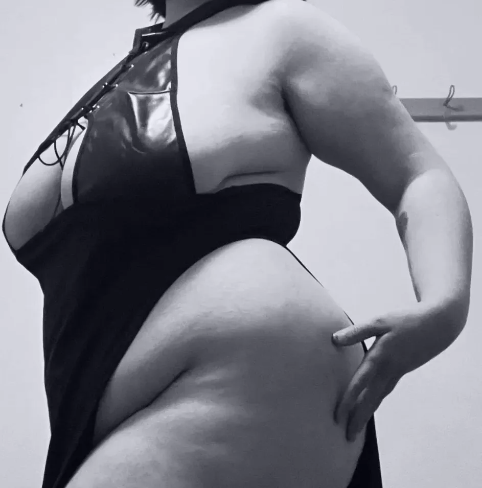 Stefanie, 30